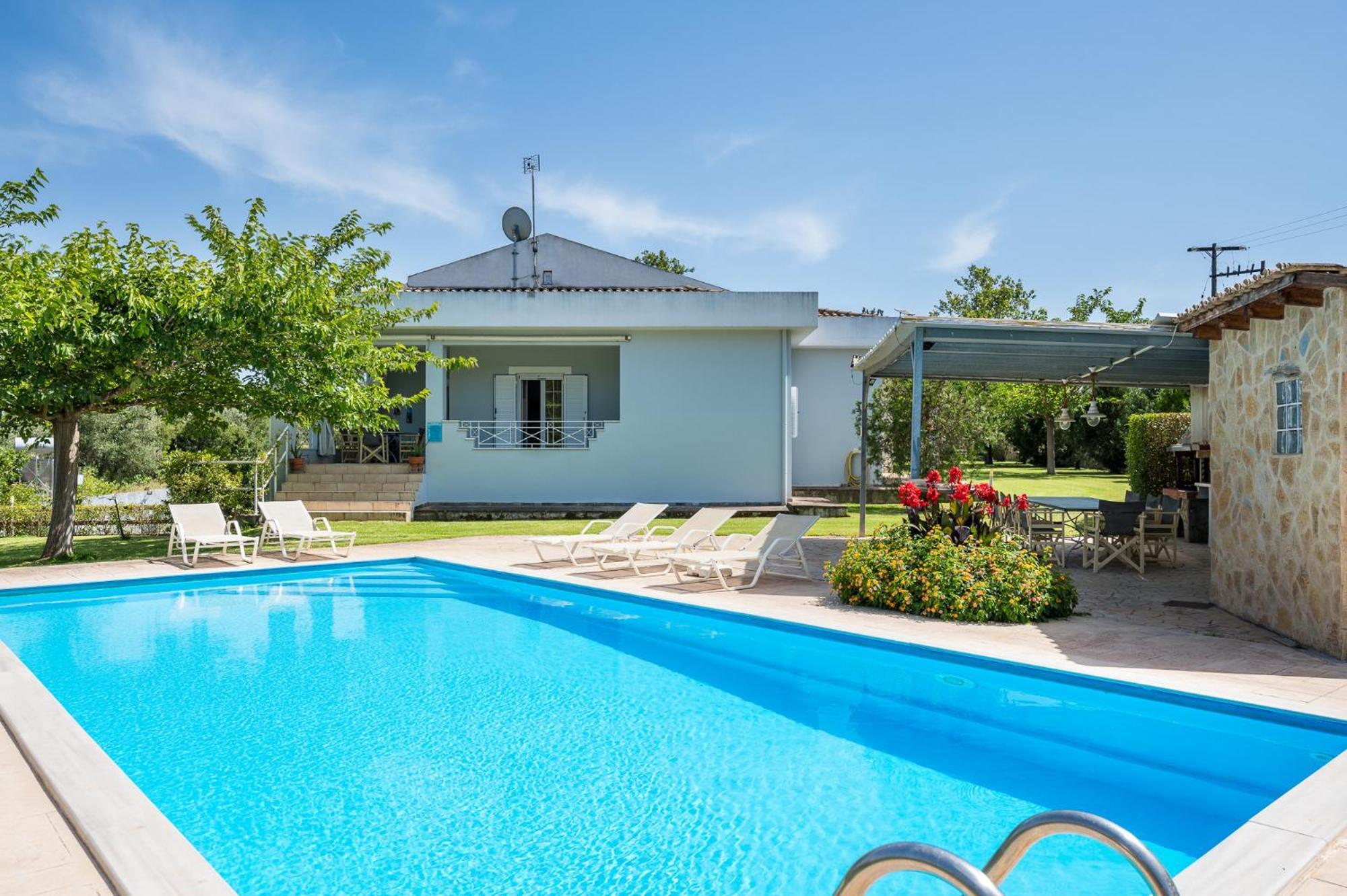 Villa Nefeli With Private Pool By Konnect Dassia  Eksteriør billede